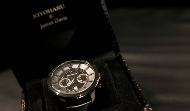 <strong>Justin Davis｜ジャスティン デイビス</strong>　「清春×Justin Davis」コラボレーションウォッチ19万9500円