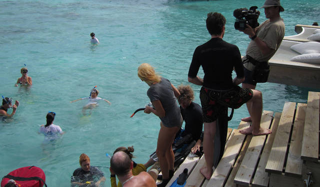 <strong>SIX SENSES RESORTS&SPAS｜シックスセンシズ リゾーツ＆スパ</strong>　チャリティイベント「Water Wo/man」でのワークショップのようす。