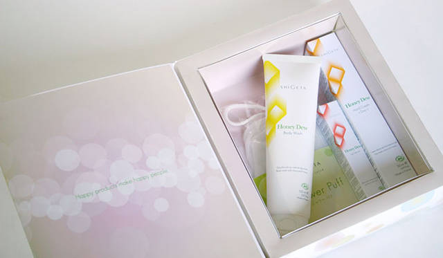 <strong>SHIGETA｜シゲタ</strong>　「SHIGETA コフレ ド ノエル」