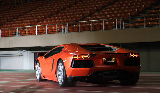 <strong>Lamborghini Aventador LP 700-4｜ランボルギーニ アヴェンタドール LP 700-4</strong>