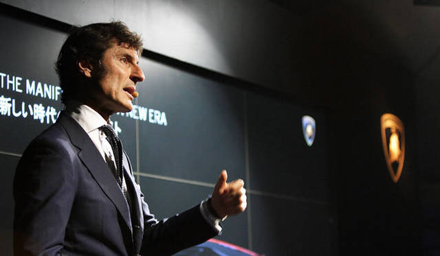 <strong>Lamborghini Aventador LP 700-4｜ランボルギーニ アヴェンタドール LP 700-4</strong>　ステファン・ヴィンケルマン CEO兼社長