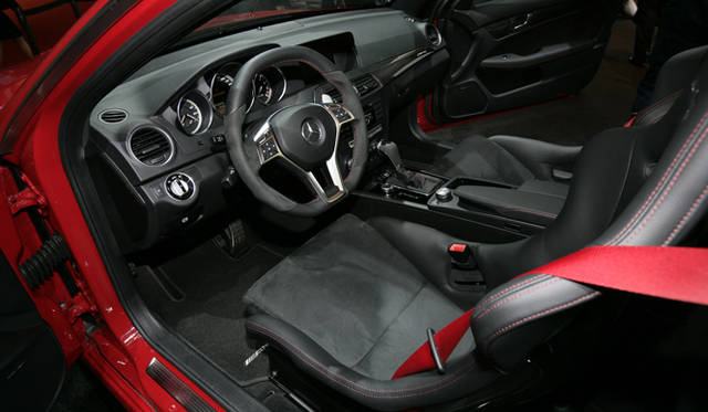 665_31_mercedes <strong>Mercedes-Benz C 63 AMG Black Series|メルセデス・ベンツ C 63 AMG ブラックシリーズ</strong>