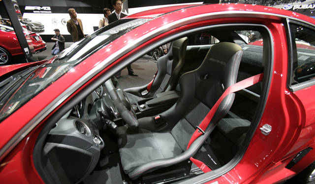 665_32_mercedes <strong>Mercedes-Benz C 63 AMG Black Series|メルセデス・ベンツ C 63 AMG ブラックシリーズ</strong>