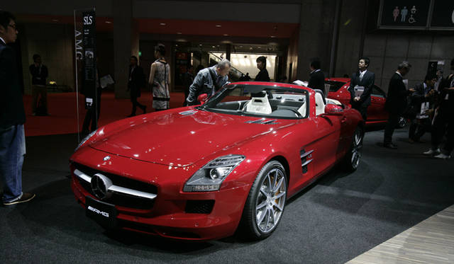 665_35_mercedes <strong>Mercedes-Benz SLS AMG Roadster|メルセデス・ベンツ SLS AMG ロードスター</strong>