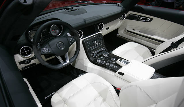 665_37_mercedes <strong>Mercedes-Benz SLS AMG Roadster|メルセデス・ベンツ SLS AMG ロードスター</strong>