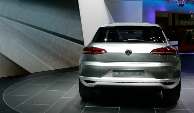 <strong>Volkswagen CROSS COUPE｜フォルクスワーゲン クロス クーペ</strong>