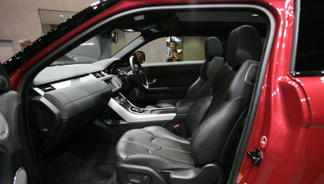 <strong>RANGE ROVER EVOQUE｜レンジローバー イヴォーク</strong>