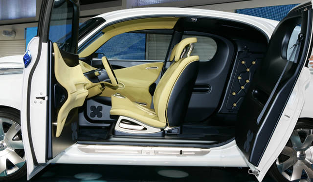 <strong>NISSAN ESFLOW｜日産 エスフロー</strong>