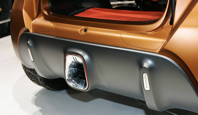 <strong>RENAULT Captur｜ルノー キャプチャー</strong>