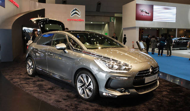 <strong>CITROEN DS5｜シトロエン DS5</strong>