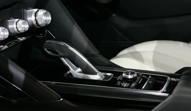 <strong>MAZDA TAKERI｜マツダ 雄</strong>