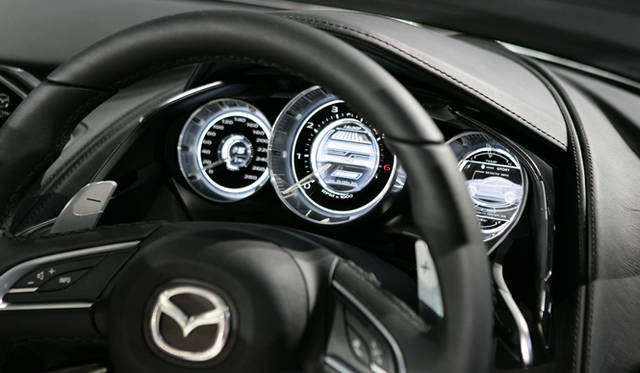 <strong>MAZDA TAKERI｜マツダ 雄</strong>