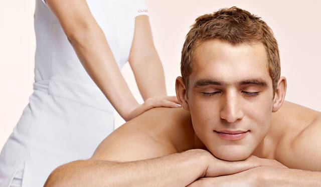 <strong>CLARINS｜クラランス</strong>　「エスパス クラランス」でのトリートメント「クラランス メン パーソナル ブレンド ヴィザージュ」