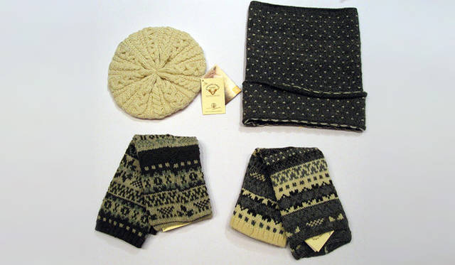 <strong>INTERNATIONAL GALLERY BEAMS｜インターナショナルギャラリー ビームス</strong>　「fennica」のお薦めギフト　イギリスのニットメーカー「HIGH LAND 2000」