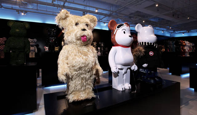 　「BE@RBRICK WORLD WIDE TOUR 2」 　BEAMS (YO SHITARA) / Charles M. Schulz’s Studio(Paige Braddock) / Colette