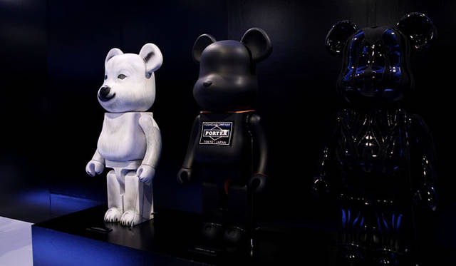 <strong>MEDICOM TOY｜メディコム・トイ</strong>　「BE@RBRICK WORLD WIDE TOUR 2」 　Wonderwall (Masamichi Katayama) / YOSHIDA & CO., LTD. / Zeebra