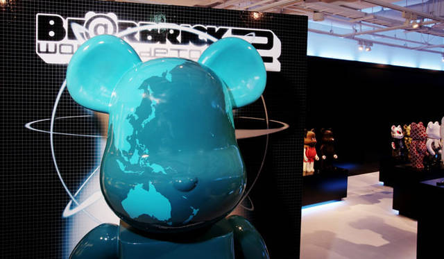 <strong>MEDICOM TOY｜メディコム・トイ</strong>　「BE@RBRICK WORLD WIDE TOUR 2」 