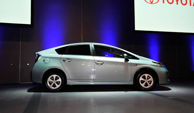 <strong>TOYOTA PRIUS PHV｜トヨタ プリウスPHV</strong>