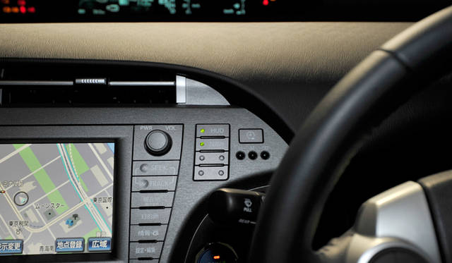 <strong>TOYOTA PRIUS PHV｜トヨタ プリウスPHV</strong>