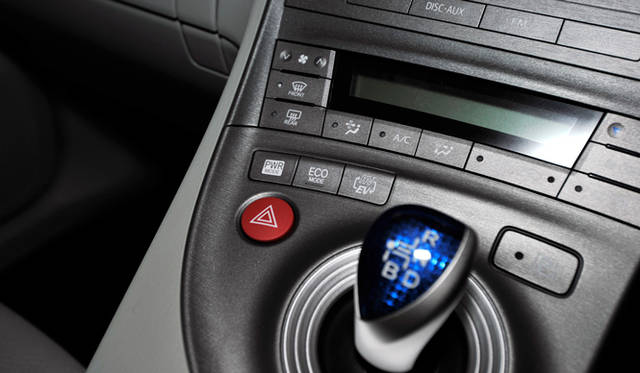 <strong>TOYOTA PRIUS PHV｜トヨタ プリウスPHV</strong>