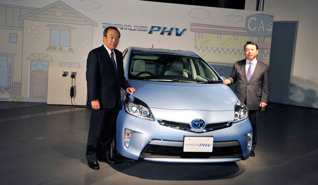 <strong>TOYOTA PRIUS PHV｜トヨタ プリウスPHV</strong>