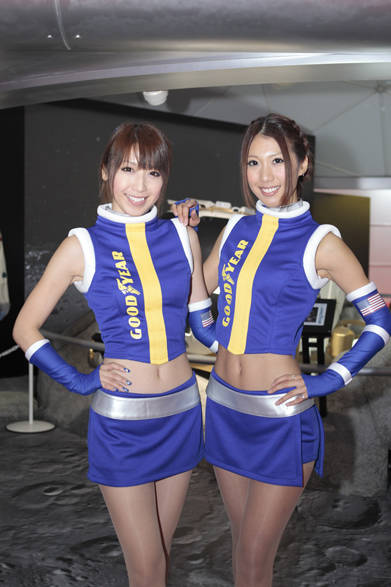 　清水恵美さん（左）、三樹レイカさん　必殺技｜ドヤ顔、スカッシュ