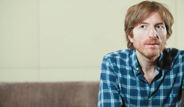 <strong>Cartier×AIR｜AIR ニコラ・ゴダン　来日インタビュー</strong>　「僕らは15年間、つねに愛に突き動かされて音楽を作っている。。カルティエのジュエリーから受けるインスピレーションはとてもはっきりしていたし、僕らのもつイメージや方向性とぴったりはまっていたんだ」（ニコラ・ゴダン）