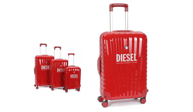 <strong>DIESEL｜ディーゼル</strong>　DIESEL×RONCATO TRAVEL LUGGAGE　価格｜6万5100円（Large）、5万8800円（Medium）、4万4100円（Small）