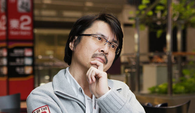 <strong>東京モーターショー2011に未来はあったか？ (前篇)</strong>　清水草一氏