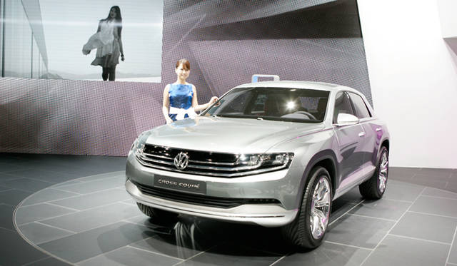 <strong>東京モーターショー2011に未来はあったか？ (前篇)</strong>　フォルクスワーゲン クロスクーペ