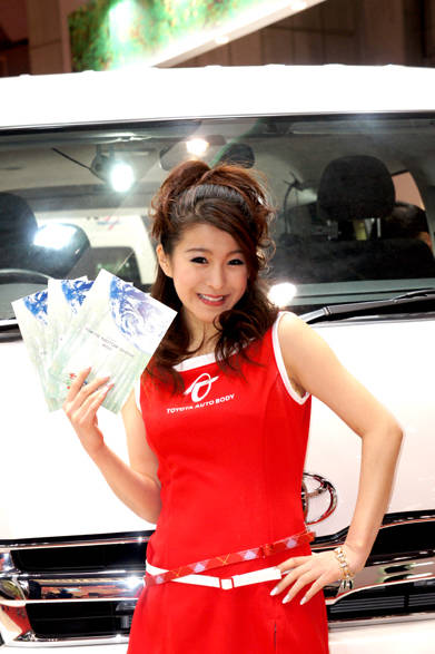 　桜井春音さん　 必殺技｜利き酒　Photo by OPENERS