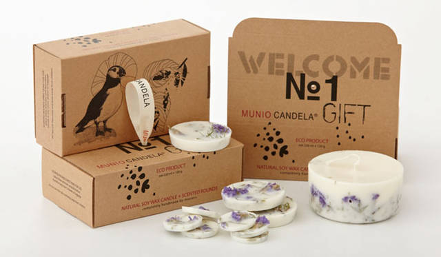 　「ムニオ キャンデラ ギフトセット」ワイルドフラワー（フレーバー：ローズ アロマ）※ワイルドフラワーには、リモニウム、マリーゴールド、ローズ3種類のハーブがミックス