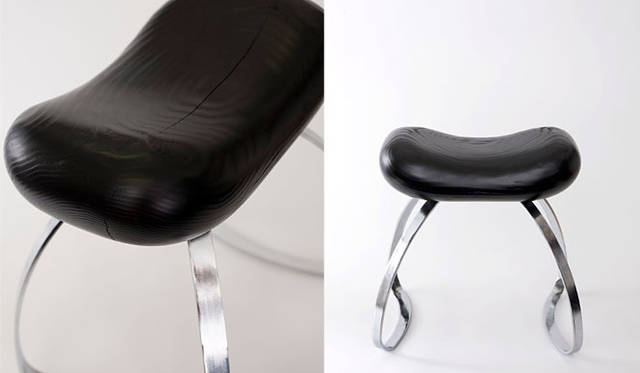 <strong>OGATA｜オガタ</strong>　「BEANSE CHAIR（ビーンズチェア）」　豆(ビーンズ) をモチーフにしたスツール。2000年OGATASHOPのオープンに際し、豆（種子）に“初心に帰ると同時に成長しつづけるプロセス、環境の大切さ”の思いを託して製作。2009年フランスのメゾン・エ・オブジェの“トレンド”に選ばれる。