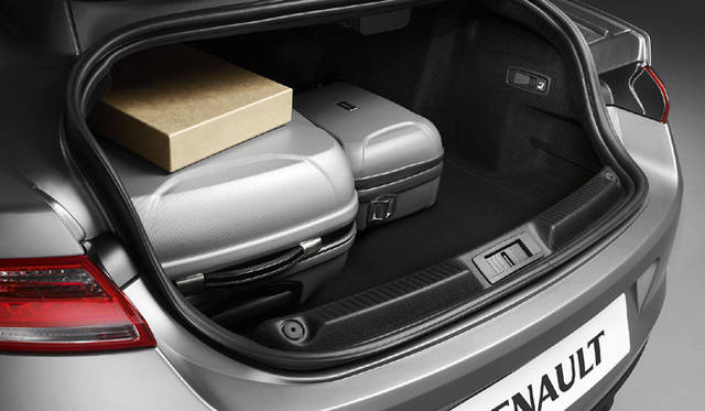 <strong>RENAULT LAGUNA COUPE｜ルノー ラグナ・クーペ</strong>