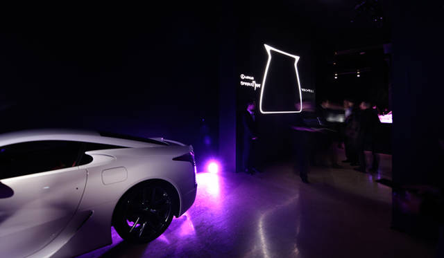 <strong>LEXUS GS｜レクサス GS</strong>　「レクサス スピンドル ナイト」会場より