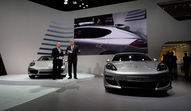 <strong>ポルシェ代表取締役 ヴォルフガング・ハッツ氏 インタビュー─妥協なきニューモデルを語る</strong>