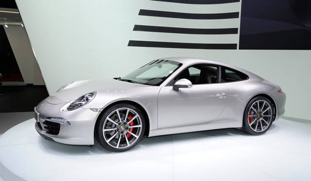 <strong>ポルシェ代表取締役 ヴォルフガング・ハッツ氏 インタビュー─妥協なきニューモデルを語る</strong>