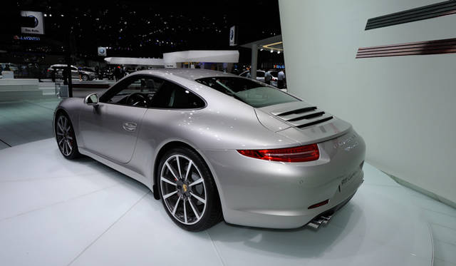 <strong>ポルシェ代表取締役 ヴォルフガング・ハッツ氏 インタビュー─妥協なきニューモデルを語る</strong>