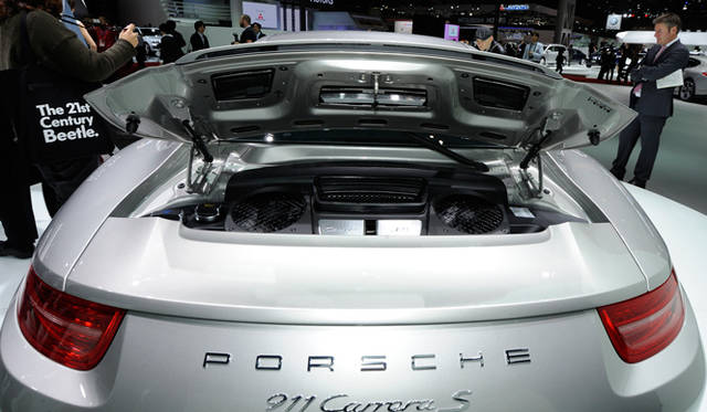 <strong>ポルシェ代表取締役 ヴォルフガング・ハッツ氏 インタビュー─妥協なきニューモデルを語る</strong>