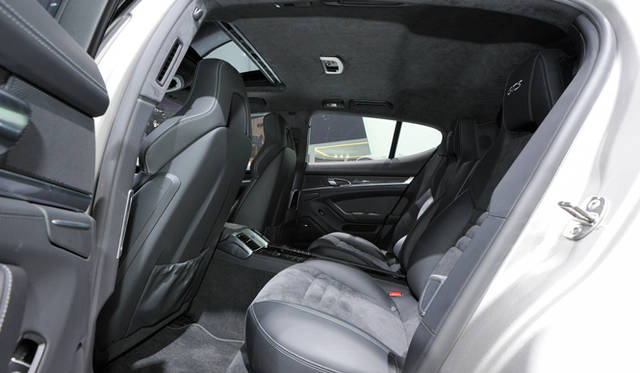 <strong>ポルシェ代表取締役 ヴォルフガング・ハッツ氏 インタビュー─妥協なきニューモデルを語る</strong>