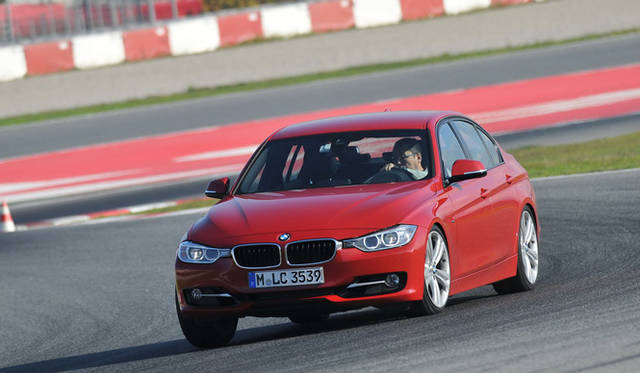 <strong>BMW 3Series｜ビー・エム・ダブリュー 3シリーズ</strong>