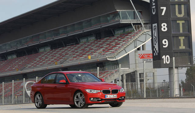 <strong>BMW 3Series｜ビー・エム・ダブリュー 3シリーズ</strong>