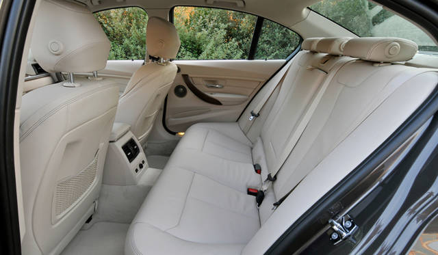 <strong>BMW 3Series｜ビー・エム・ダブリュー 3シリーズ</strong>