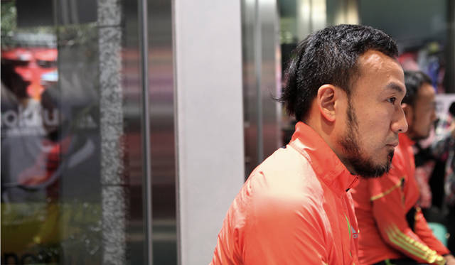 <strong>ランナー必見！　松浦俊夫による「Running Dock」体験レポート</strong>　フィードバック＆ケア<br />インボディ、アライメントチェック、タイトネスチェックの結果をもとに、そのひとに必要なストレッチ法やトレーニング法などをアドバイス。なお、帰りにインボディ、タイトネスチェックの結果と併せ、アドバイス内容をまとめたシートももらえるので、この場で完璧に覚えなくても大丈夫。些細なことでもどんどん質問して、より多くのアドバイスをもらおう！