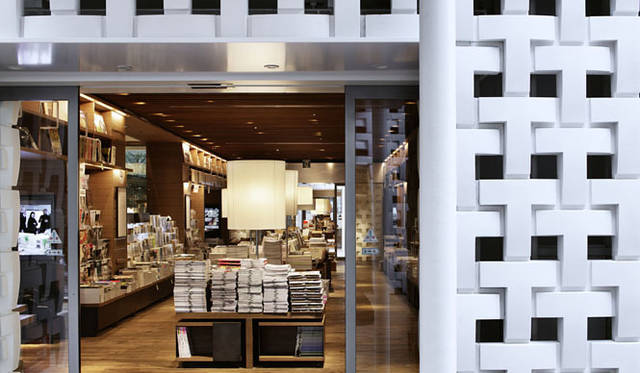 クリエイティブディレクター　青木昭夫が選ぶ＜ベストショップ＞　代官山 蔦屋書店