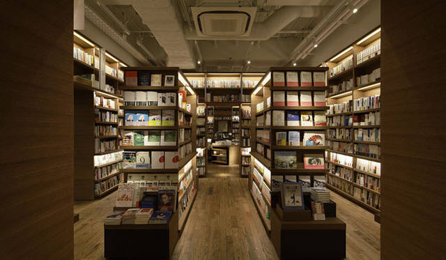 クリエイティブディレクター　青木昭夫が選ぶ＜ベストショップ＞　代官山 蔦屋書店