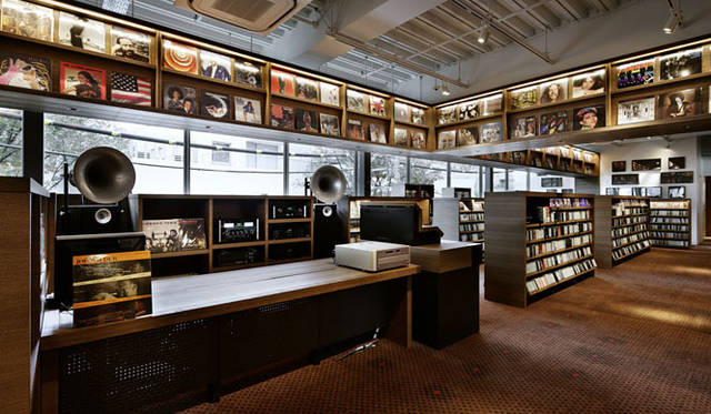 クリエイティブディレクター　青木昭夫が選ぶ＜ベストショップ＞　代官山 蔦屋書店