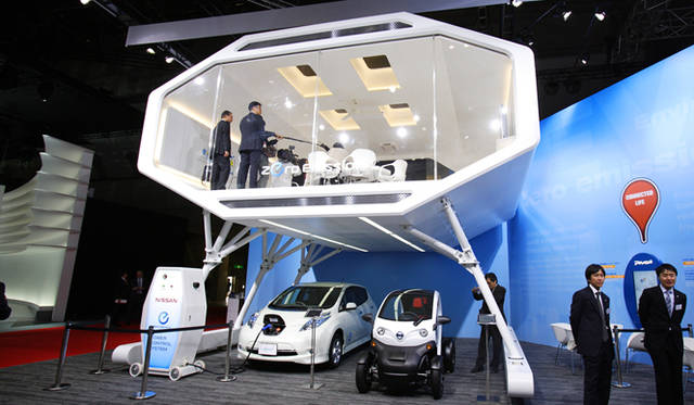 <strong>東京モーターショー2011に未来はあったか？ (後篇)</strong>　日産 “Leaf to Home”