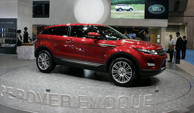 <strong>東京モーターショー2011に未来はあったか？ (後篇)</strong>　レンジローバー イヴォーク