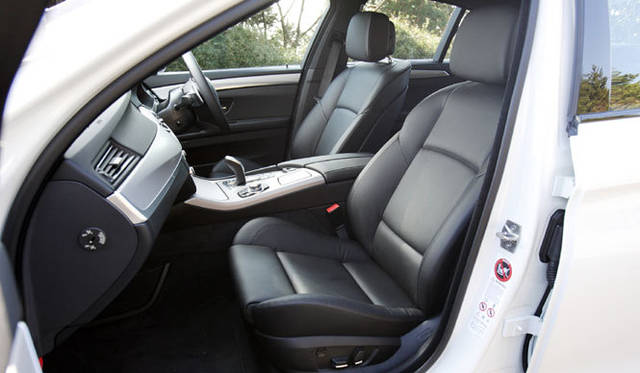 <strong>BMW 5Series｜ビー・エム・ダブリュー 5シリーズ</strong>